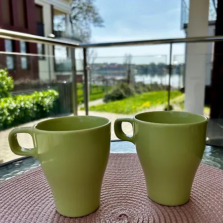 Lakeside Promenade View By Bookinghost 公寓