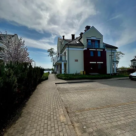 Lakeside Promenade View By Bookinghost 奥斯特罗达