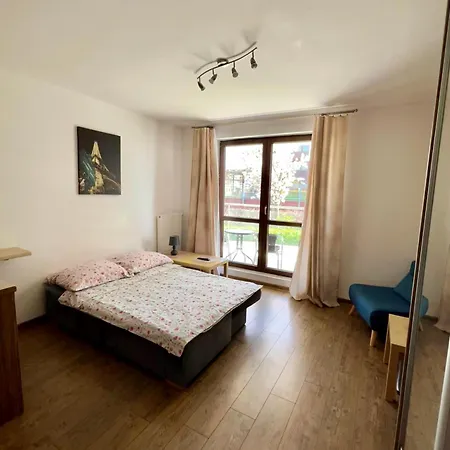 Lakeside Promenade View By Bookinghost 奥斯特罗达