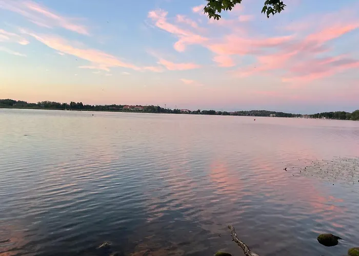Διαμέρισμα Lakeside Promenade View By Bookinghost